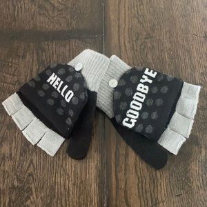 Kids hello goodbye text finger mitten gloves black